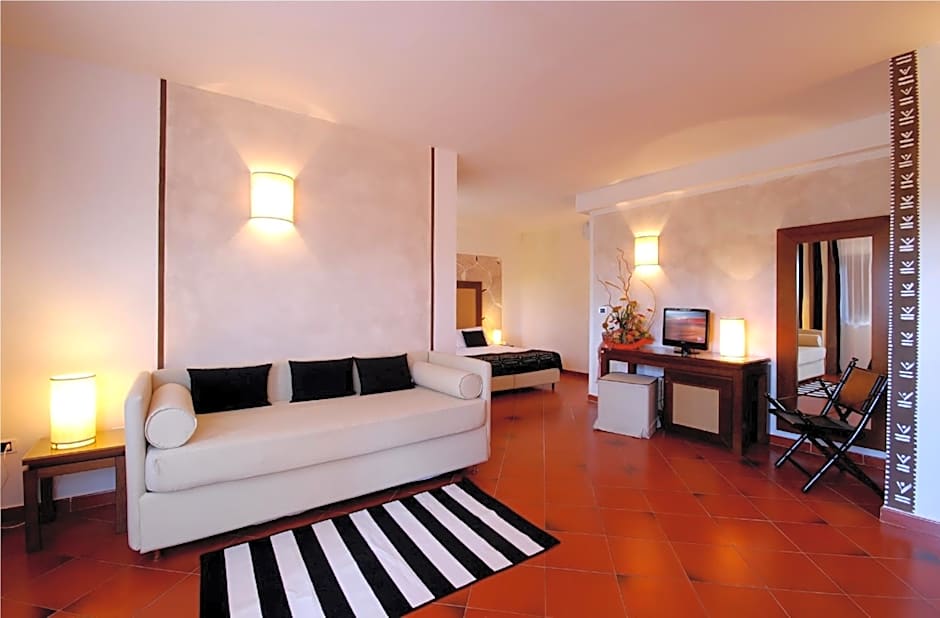 Cala Rosa Club Hotel