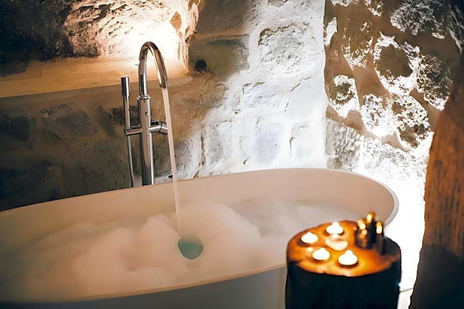 Millstone Cave Suites