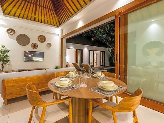 Villa Lapis by Villa Finder