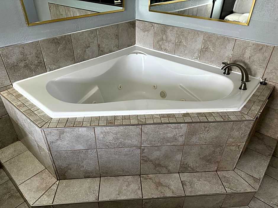 Baymont by Wyndham Louisville Airport South