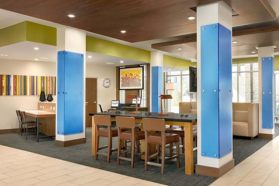 Holiday Inn Express & Suites Salisbury by IHG