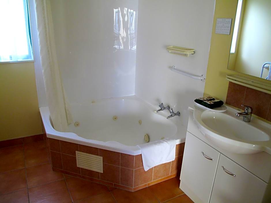 Elliotts Kapiti Coast Motor Lodge