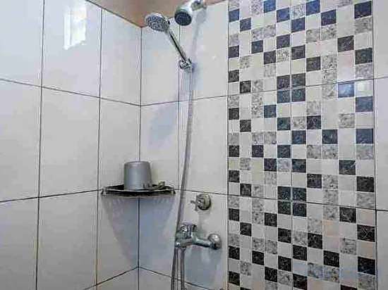 RedDoorz Syariah near Jamtos Jambi 2