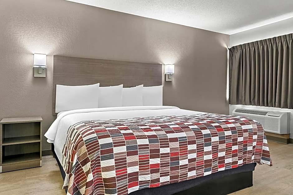 Red Roof Inn Flint