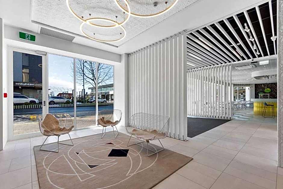 Ramada by Wyndham Hamilton City Center