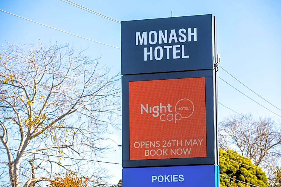 Nightcap at Monash Hotel