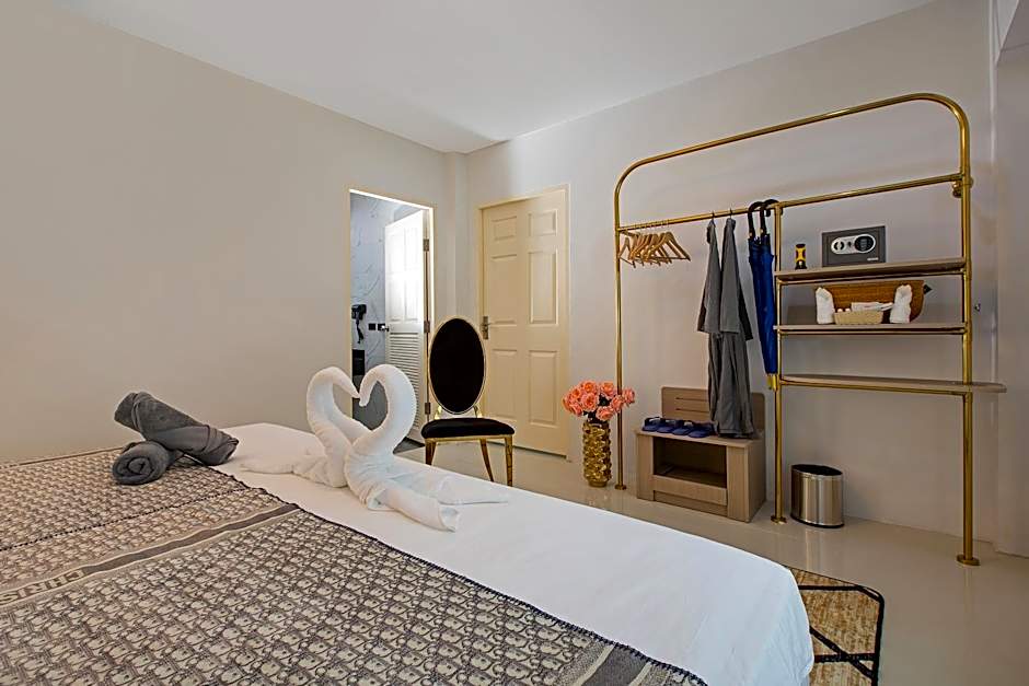 Nariya Bayfront Phuket