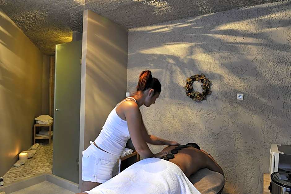 Ammos Naxos Exclusive Apartments & Studios