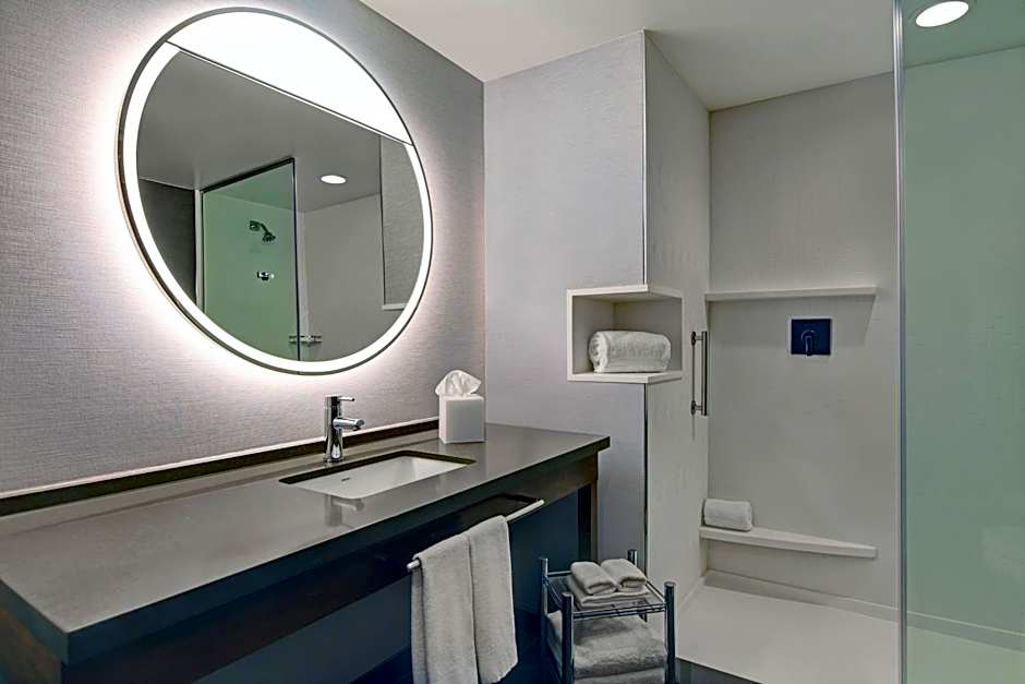 Courtyard by Marriott® Manhattan Aggieville