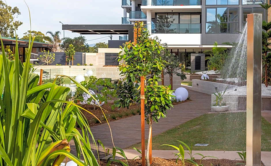 Boardwalk Burleigh Beach - Official