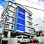 Aura One Hotel