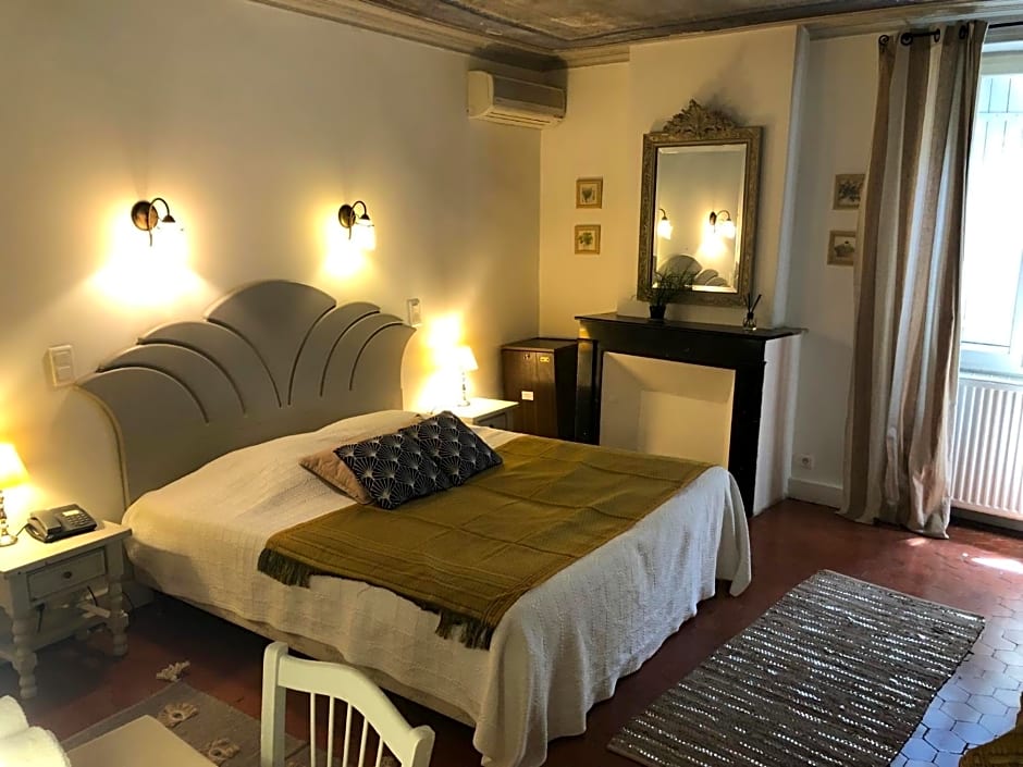 La maison du Barry - PISCINE - BILLARD - 10 personnes