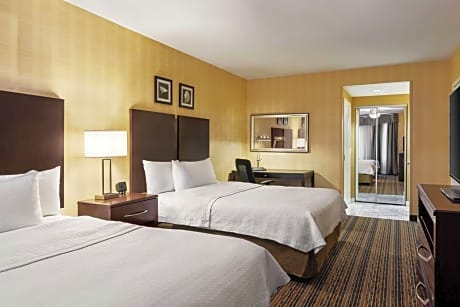 Two Bedroom Suite with One King and Two Queen Beds - Non-Smoking