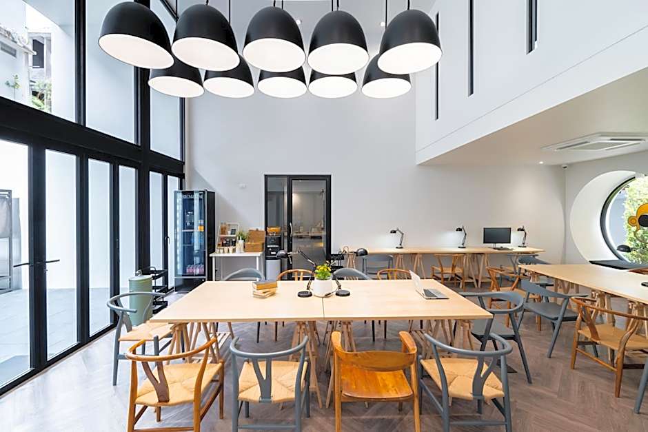 Blu Monkey Hub and Hotel Krabi Town