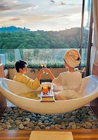 Zen Valley Dalat Resort