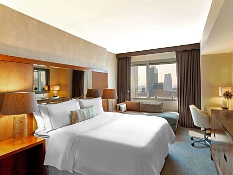Premium Room, 1 King Bed, View