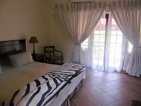 Double or Twin Room with Shower