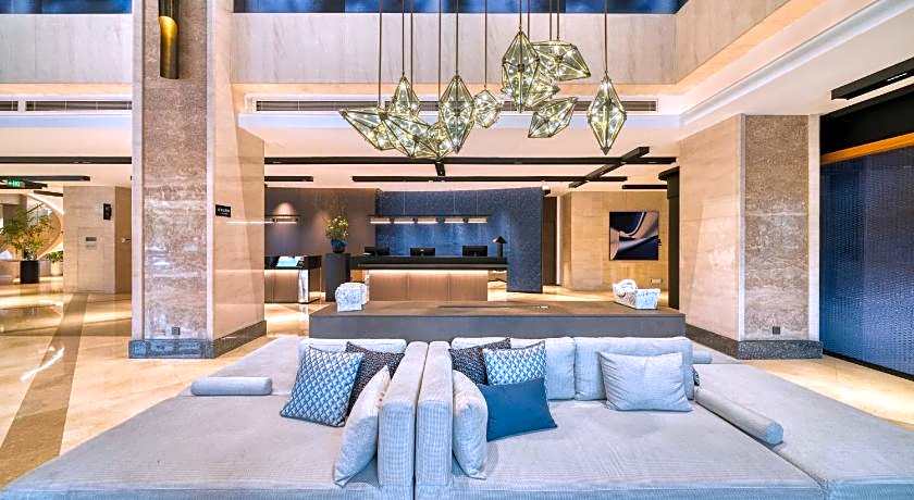 Yiwu International Mansion Hotel