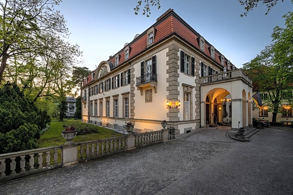 Schlosshotel Berlin by Patrick Hellmann