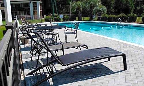Landmark Inn