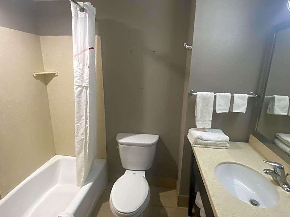 Red Roof Inn Pittsburgh - McKnight Rd