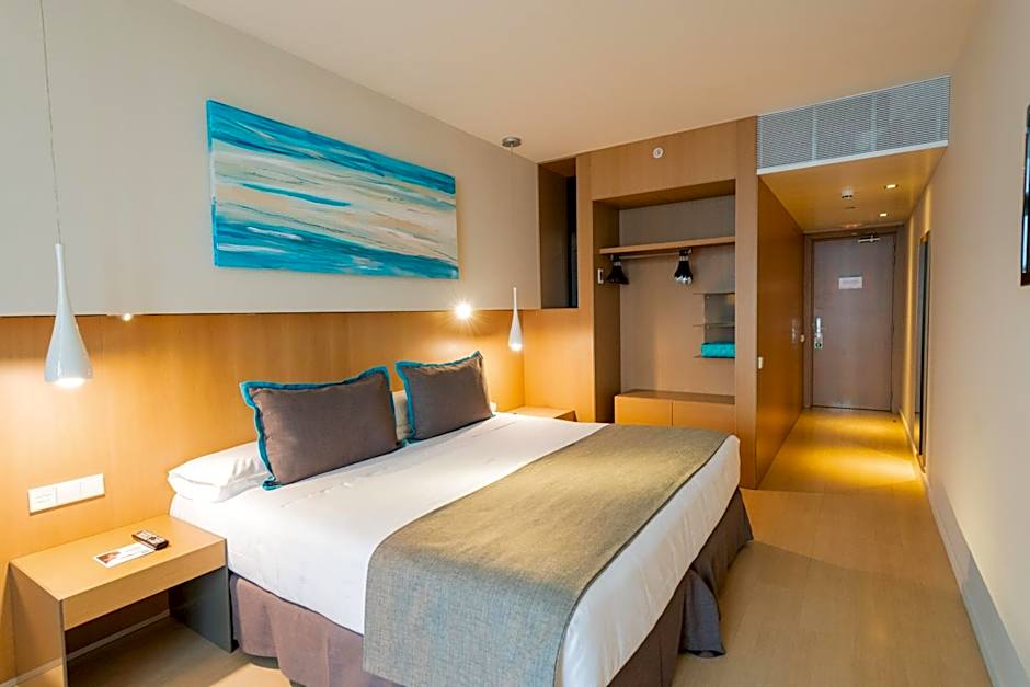 Atenea Port Barcelona Mataro