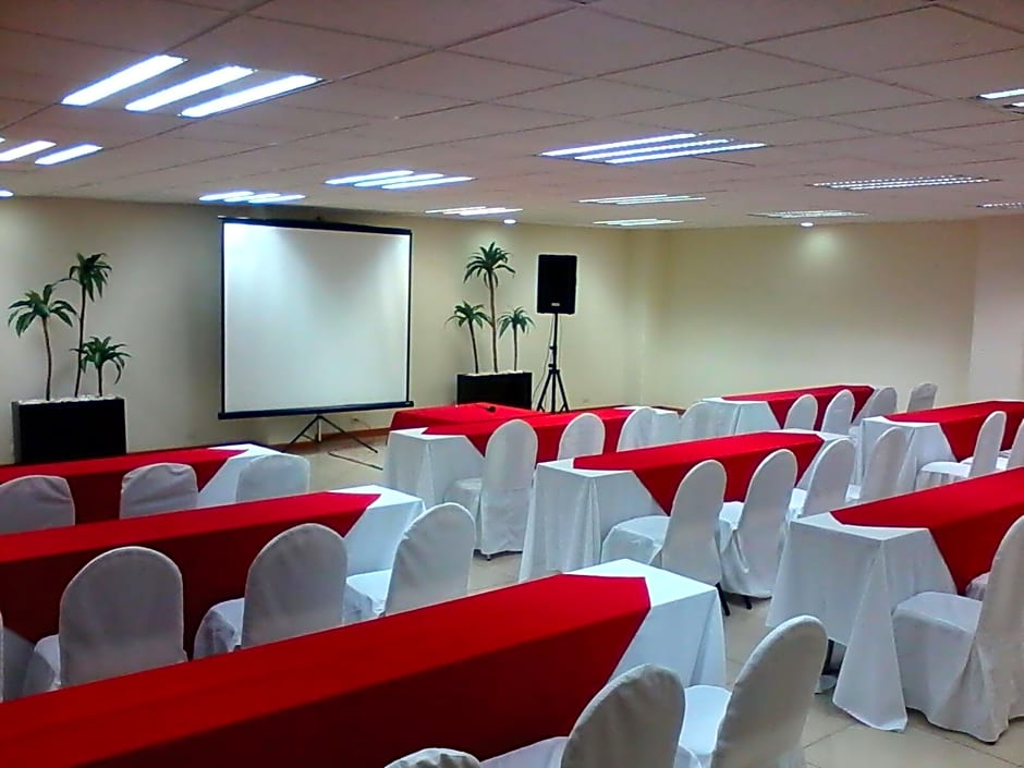 Best Western Plus Plaza Vizcaya