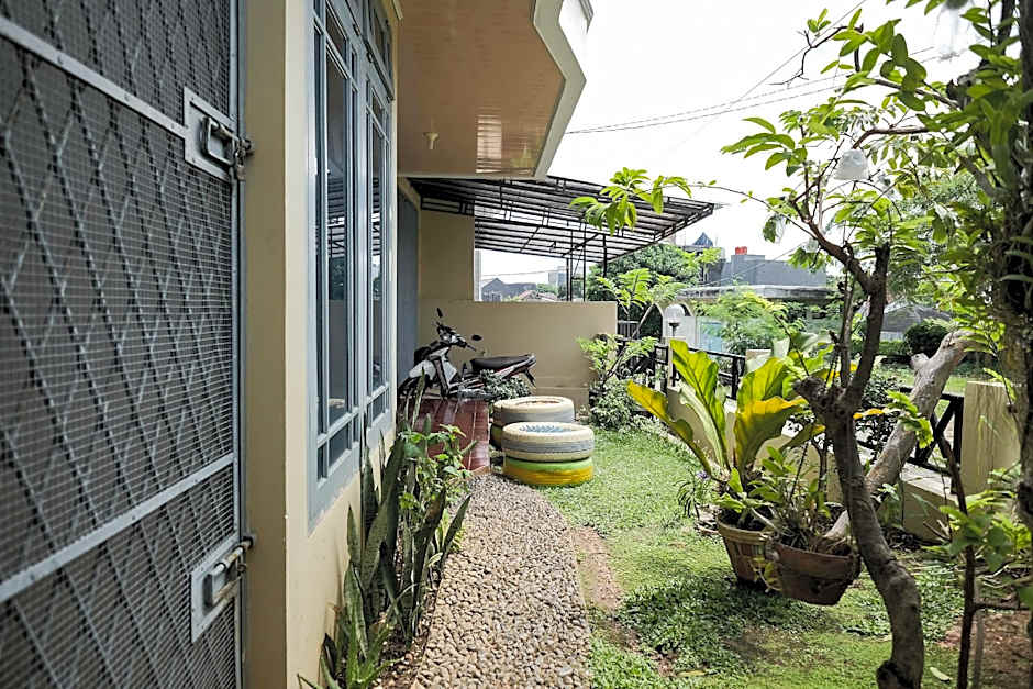 RedDoorz Syariah near Gatot Subroto Lampung 4