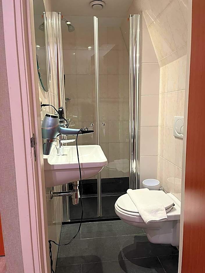 Amsterdam Downtown Hotel