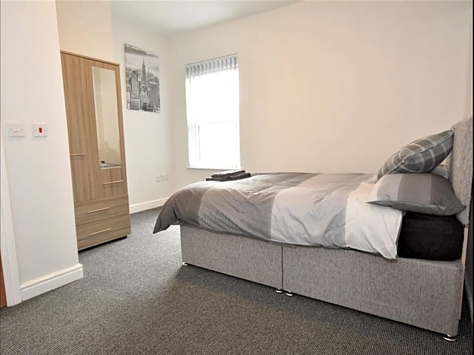 Townhouse @ 50 Birks Street Stoke
