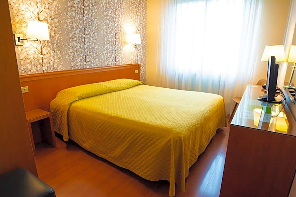 eco Hotel Milano & BioRiso Restaurant