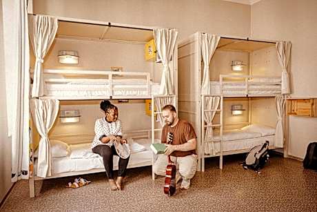 8-Bed Mixed Dormitory Room