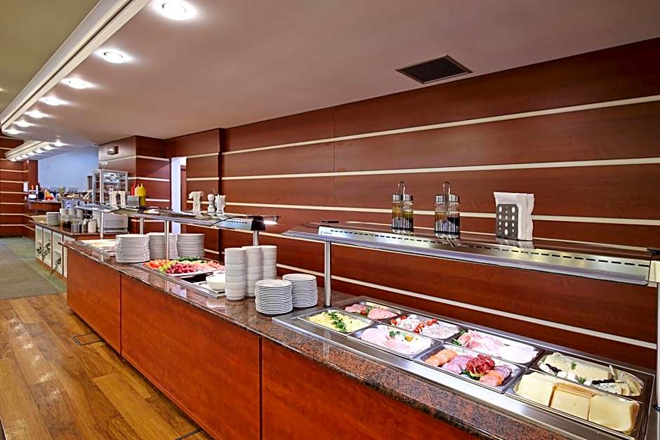 Interhotel Montana