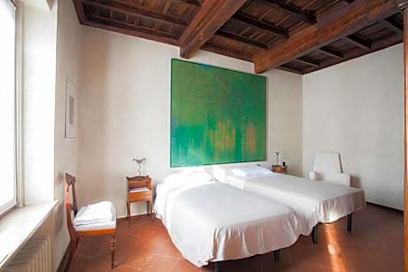 Double or Twin Room with Private Bathroom