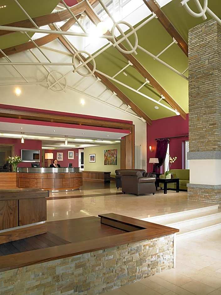 Horse & Jockey Hotel