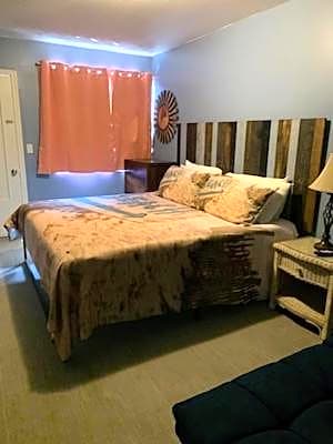 King Studio with Sofa Bed