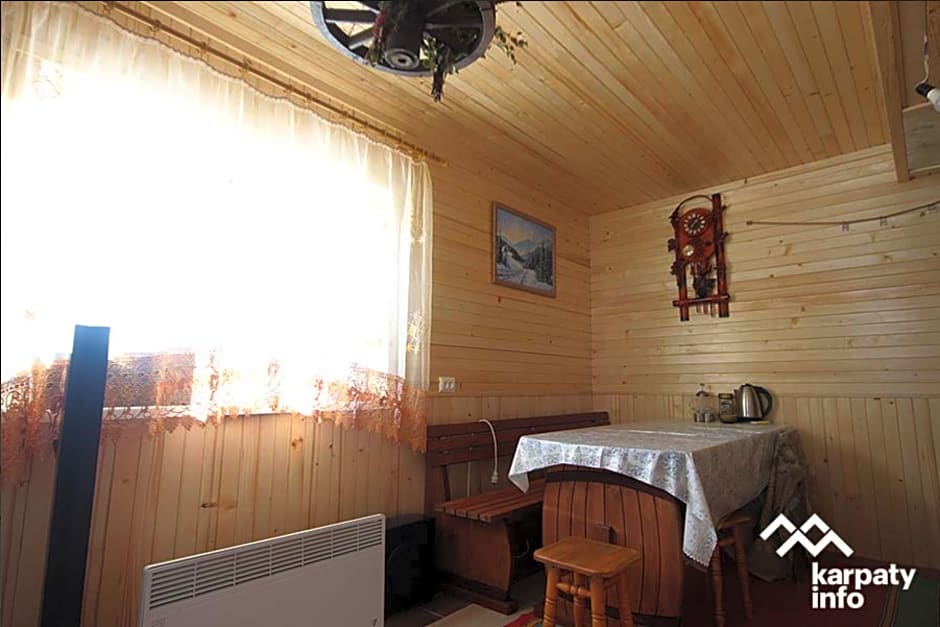 Kotedzh U Karpatakh