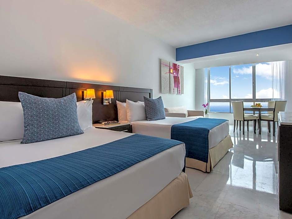 Park Royal Beach Mazatlan