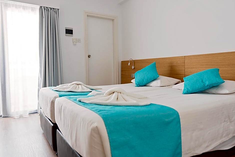 Pyramos Hotel