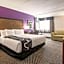 La Quinta Inn & Suites by Wyndham Portland DT/Maine Med