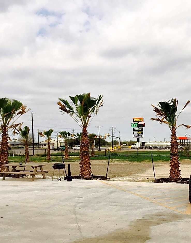 Texan Inn and Suites Tilden