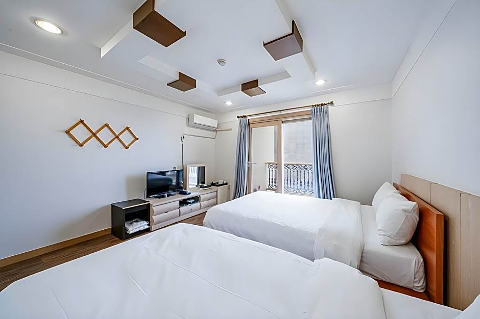 Hotel Navis