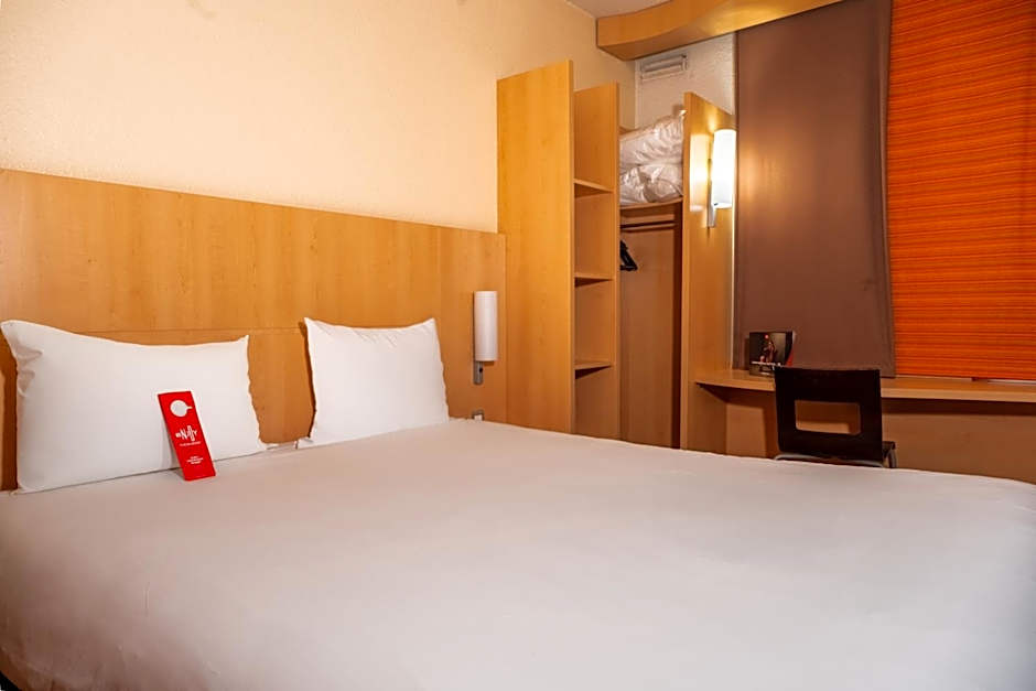 ibis Paris Pont de Suresnes Longchamp