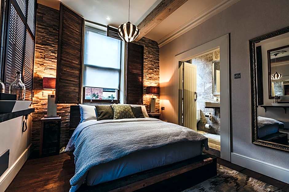 The Cow Hollow Hotel