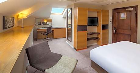 King Deluxe Room