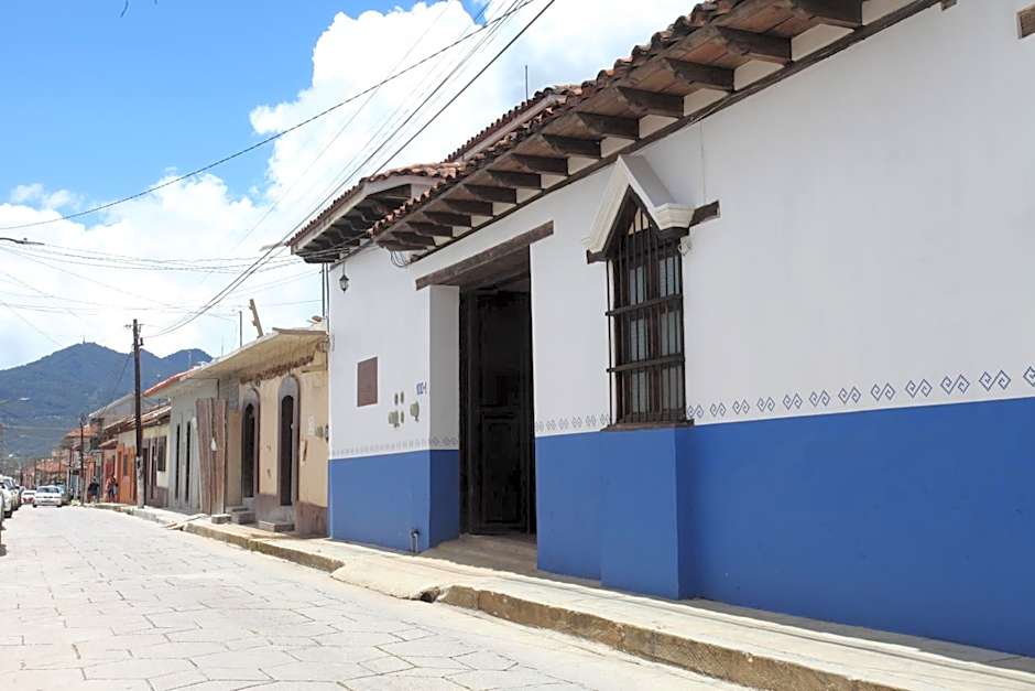 Hotel Ocho Barrios