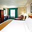 Holiday Inn Express and Suites Pittsburgh West Mifflin