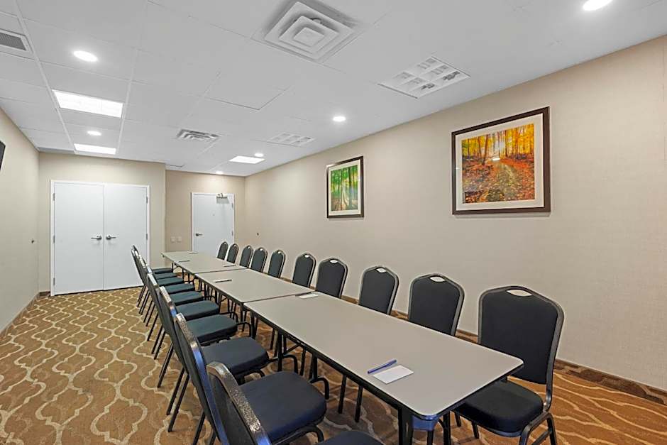 Comfort Inn & Suites