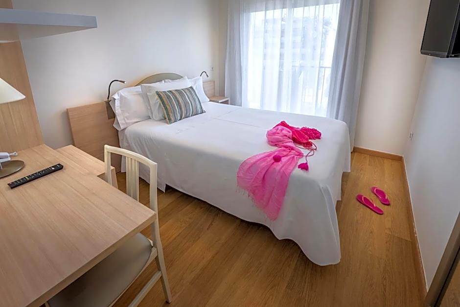 Monica Hotel