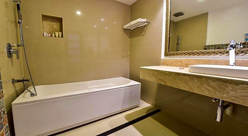 Silver Sands Serenity